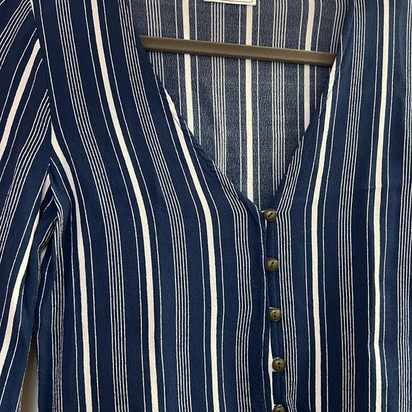 Blue Striped Button-Up Top - Picture 2 of 4
